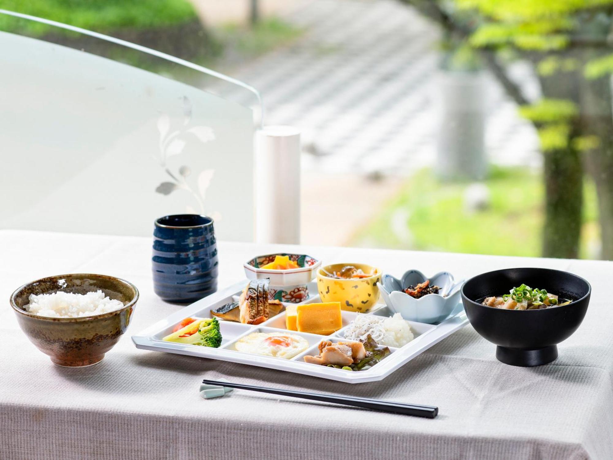 Mitsui Garden Hotel Chiba Exterior foto